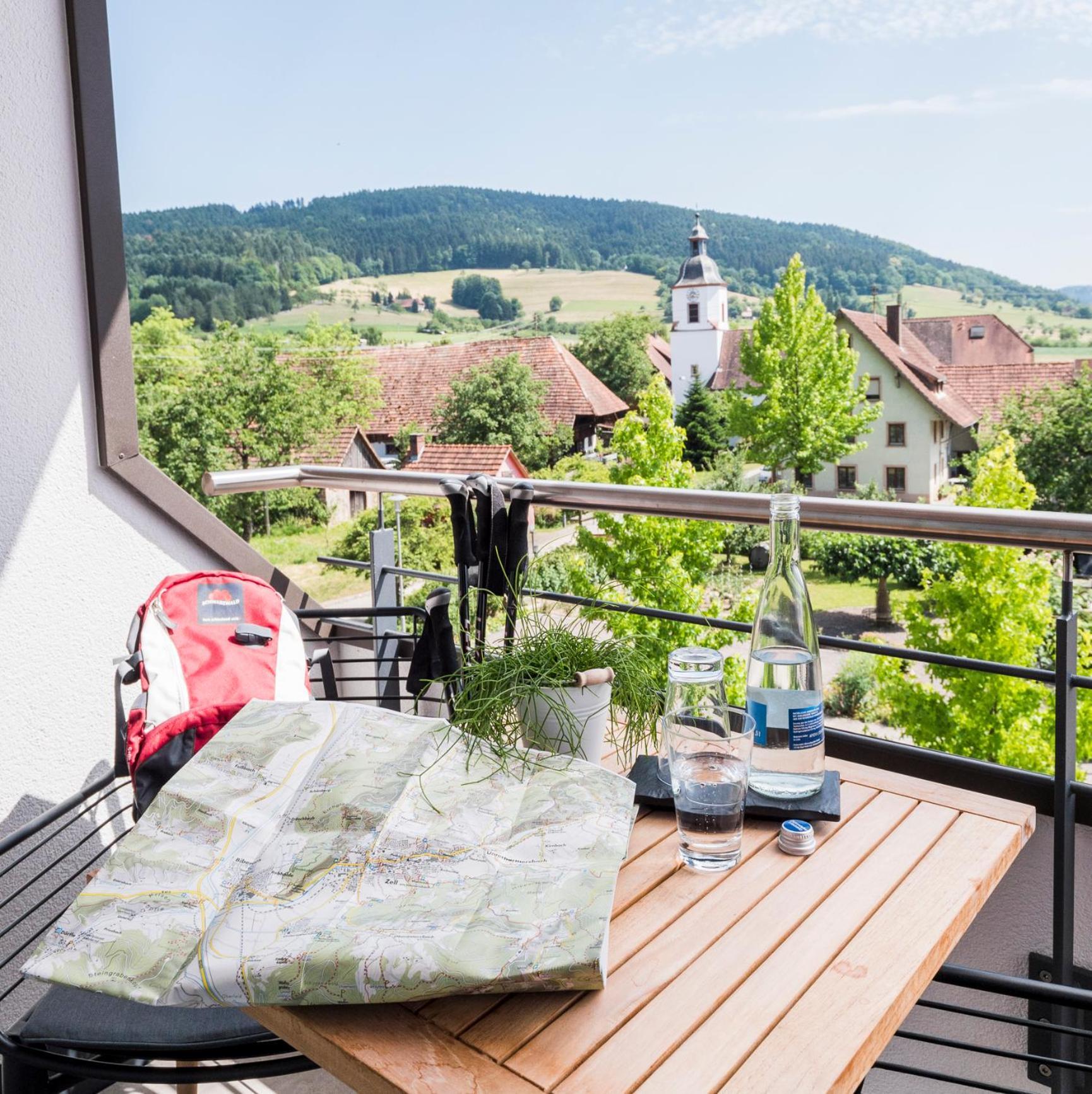 Landhotel Gasthaus Zum Pflug Zell am Harmersbach Exteriör bild