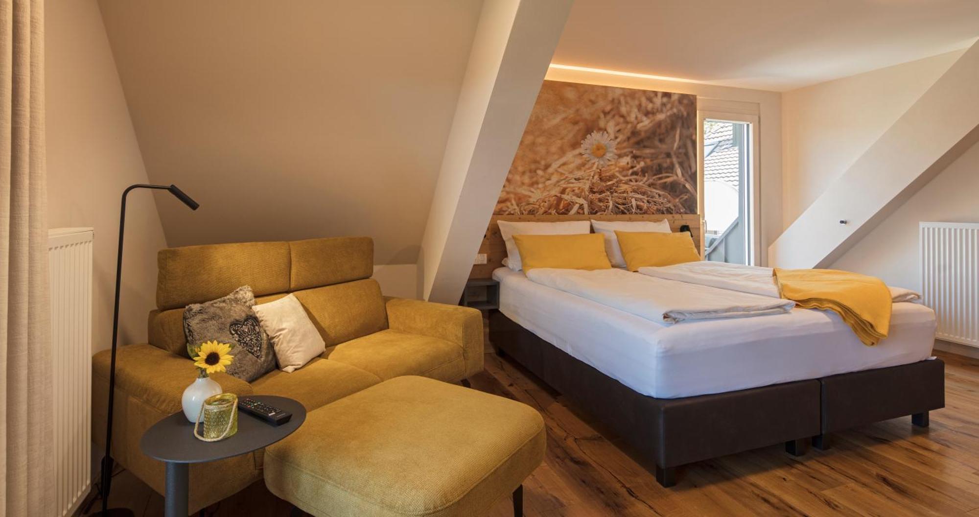 Landhotel Gasthaus Zum Pflug Zell am Harmersbach Exteriör bild