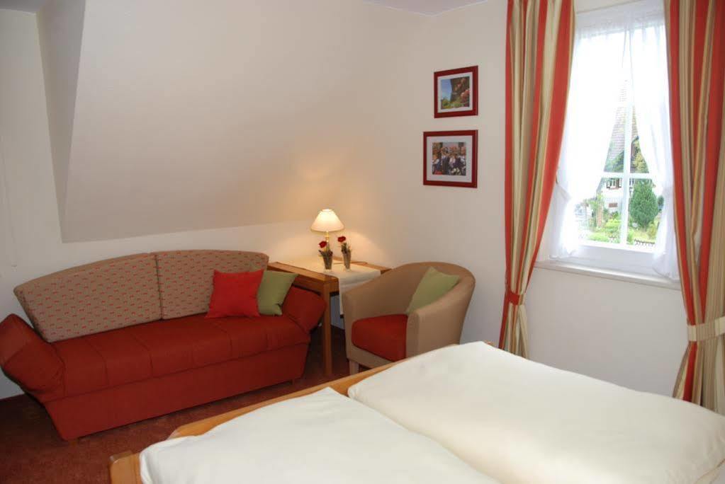 Landhotel Gasthaus Zum Pflug Zell am Harmersbach Exteriör bild
